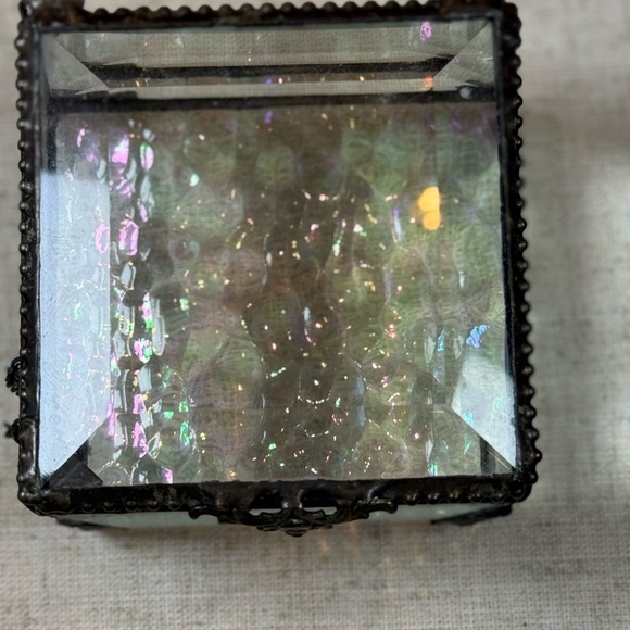 Clear Beveled Glass Jewelry Box by J Devlin - Picture 4 of 7